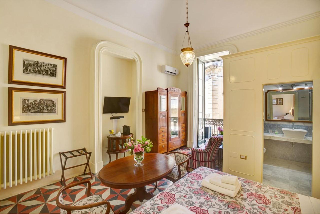 Palazzo Bernardini Suites Lecce Exteriér fotografie