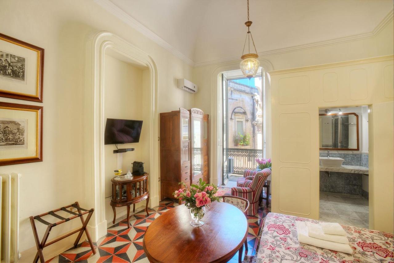Palazzo Bernardini Suites Lecce Exteriér fotografie